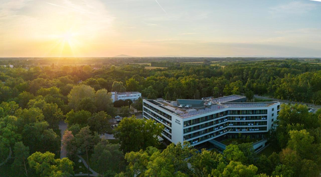Hunguest Hotel Sosto Nyíregyháza Zewnętrze zdjęcie
